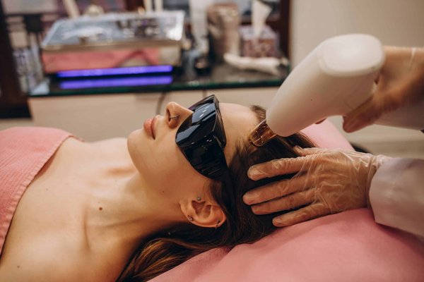 Quelles sont les techniques pour créer des niveaux stimulants dans « Super Mario Maker » tout en préservant la jouabilité?