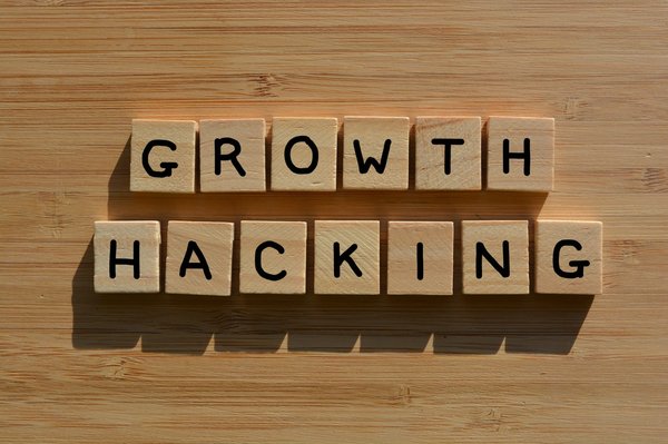 Quelles sont les tactiques de growth hacking efficaces pour une entreprise de livraison de repas bio?