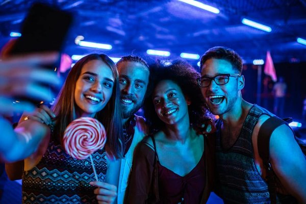 Quelle est l'importance de la mémoire ECC pour un serveur de base de données?